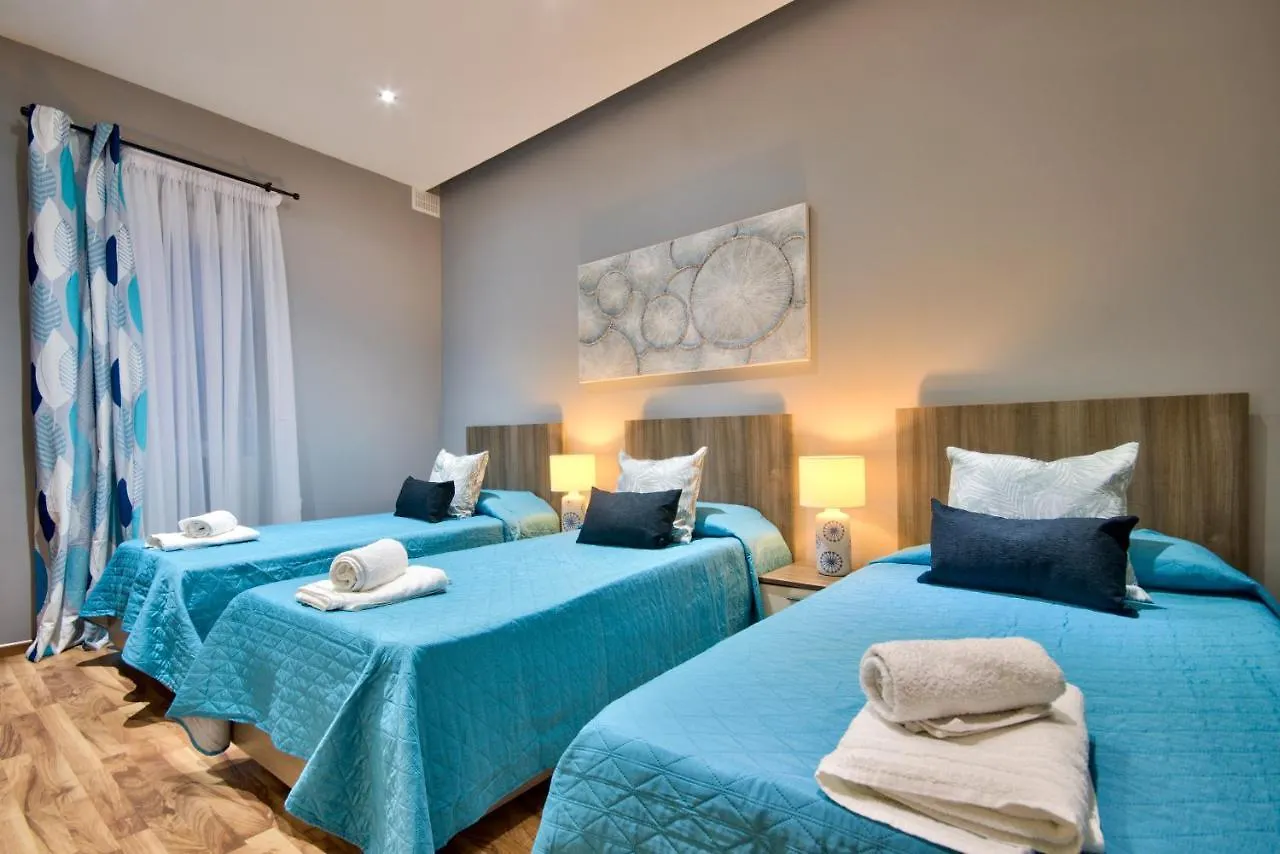 St Julians Seaviews Hilltop House Saint Julian's 0*,